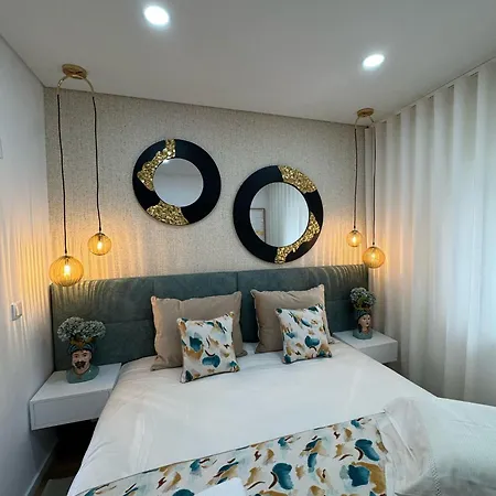 At Maries 4 Blue Peniche