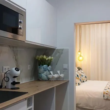 At Maries 4 Blue Nyaraló