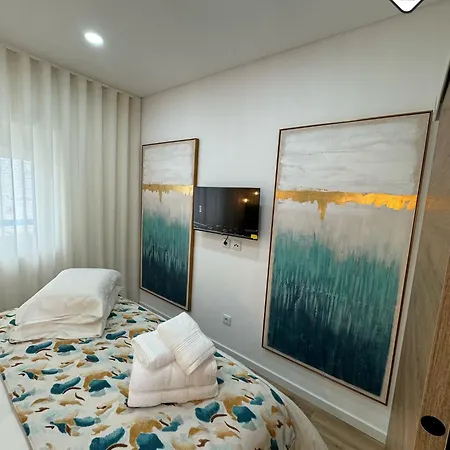 At Maries 4 Blue Nyaraló *